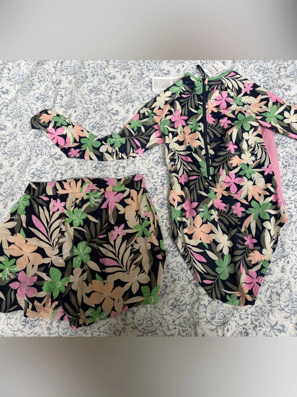 Roxy Ilacabo Active Onesie Swim Suit 12/L and Shorts 10/M
